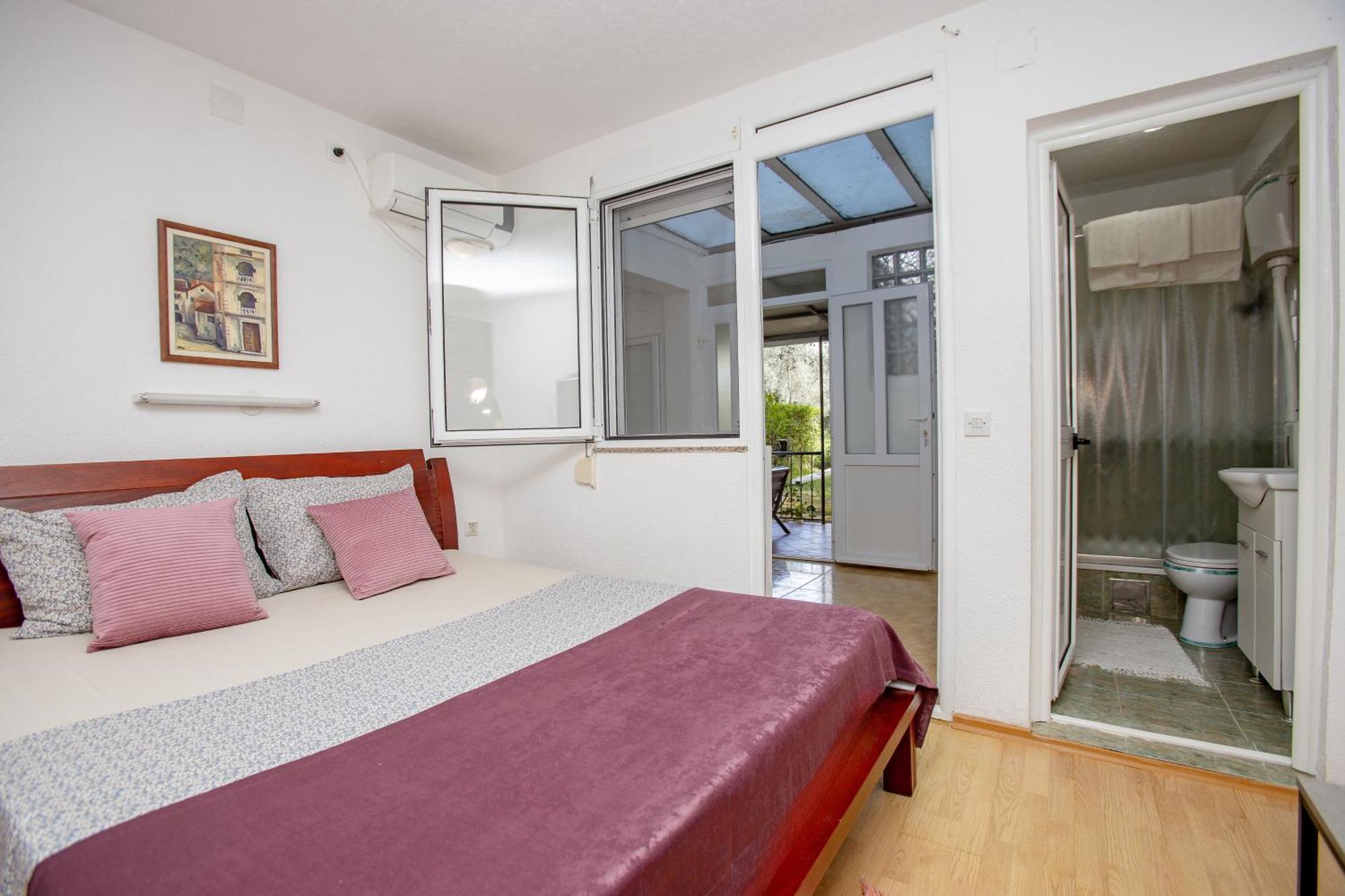 Apartments Oliva Утєха Екстер'єр фото