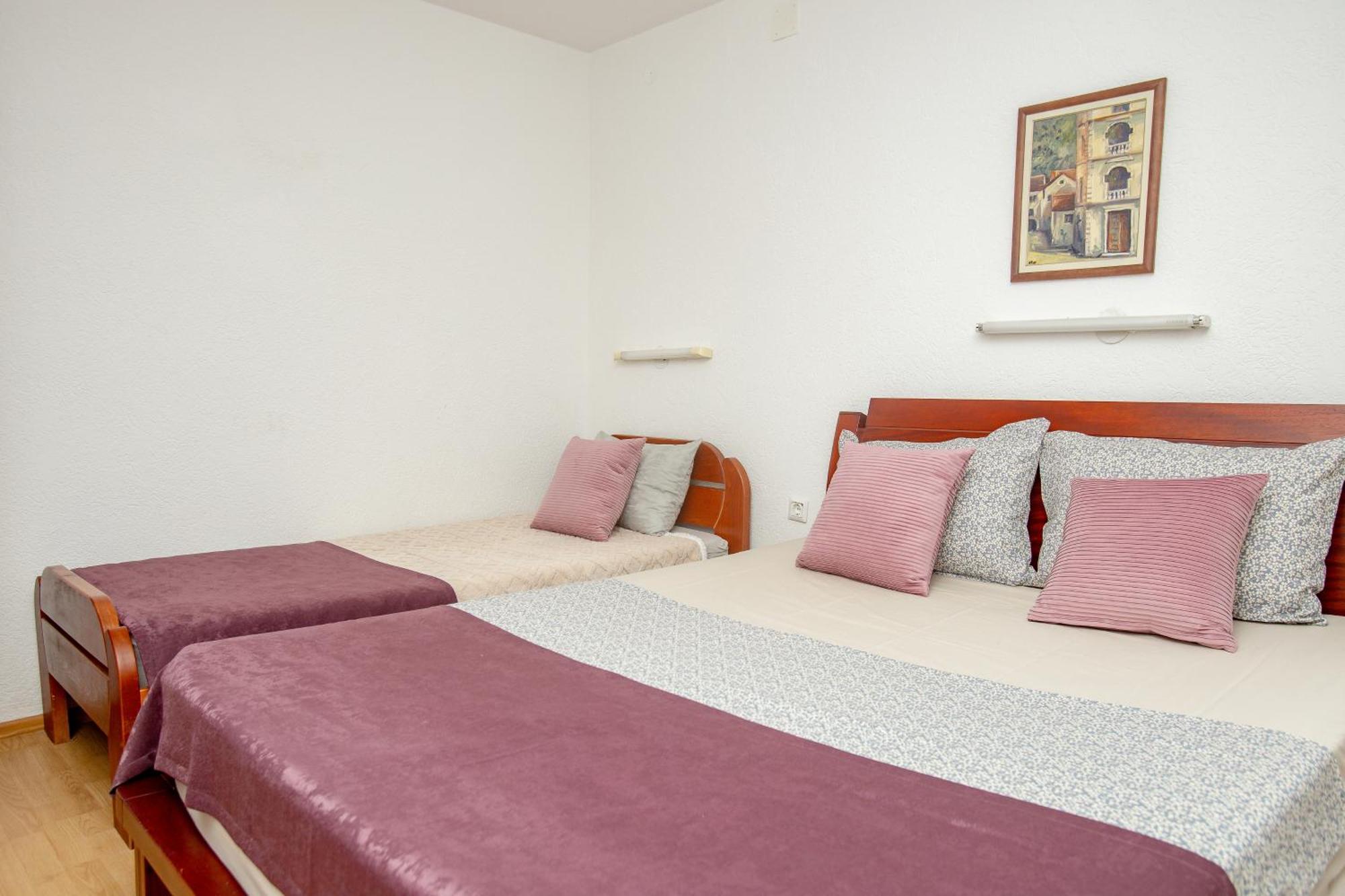 Apartments Oliva Утєха Екстер'єр фото