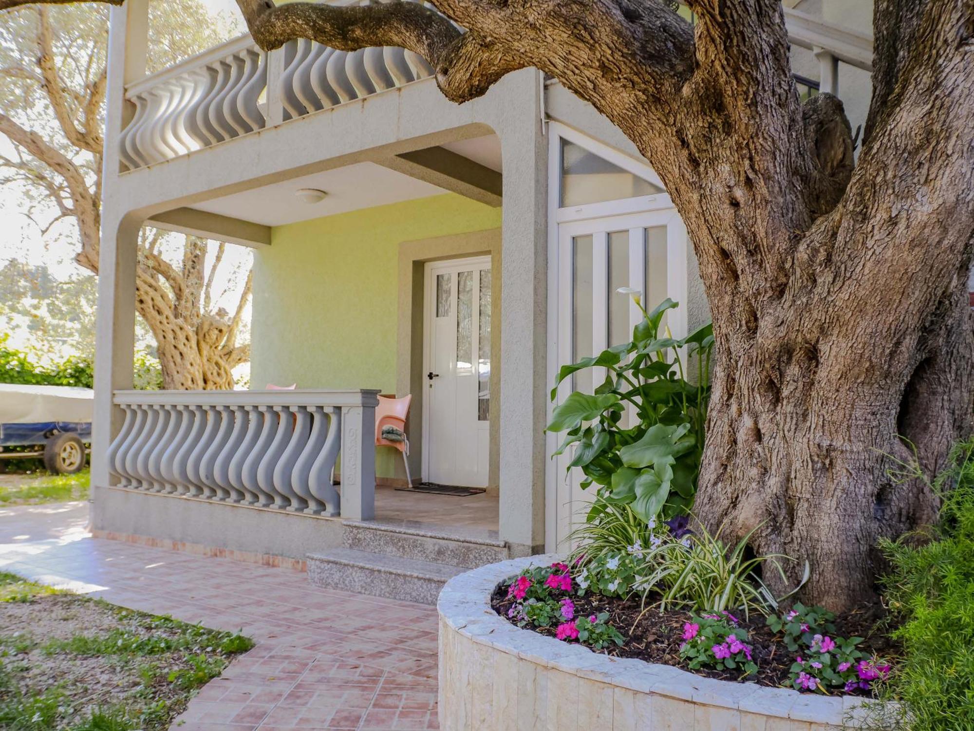 Apartments Oliva Утєха Екстер'єр фото